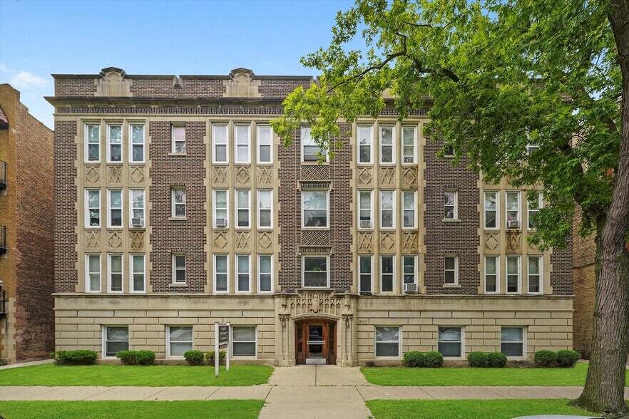 5465 S Everett Ave, Chicago, IL à vendre - Photo de l’immeuble – Image 2 sur 9
