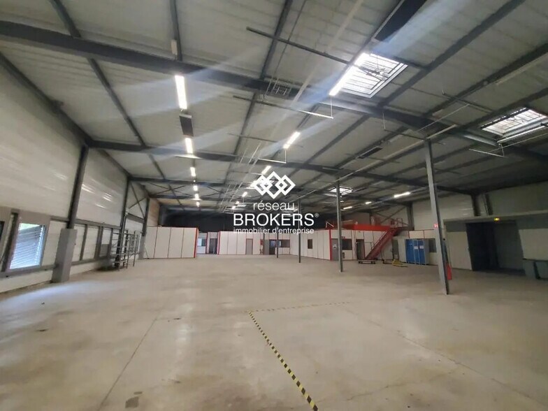 Industriel/Logistique dans Saint-Genis-Pouilly à louer - Photo intérieure – Image 2 sur 6