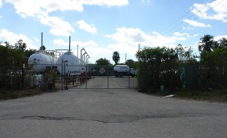 Plus de détails pour 229 Commercial Blvd, Naples, FL - Terrain à vendre