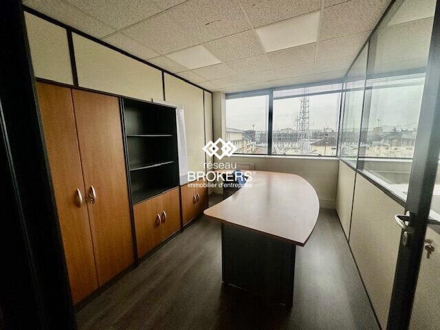 Bureau dans Cergy à louer - Photo intérieure – Image 3 sur 8