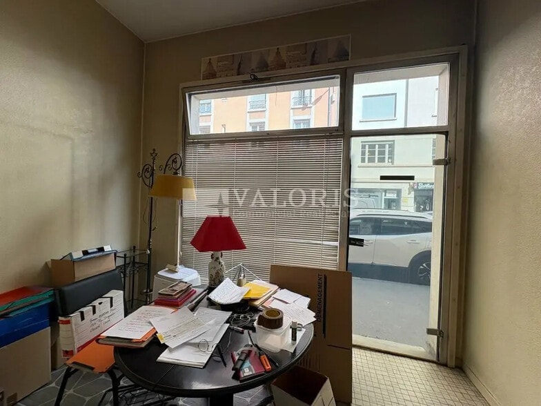 Bureau dans Lyon à vendre - Photo de l’immeuble – Image 2 sur 4