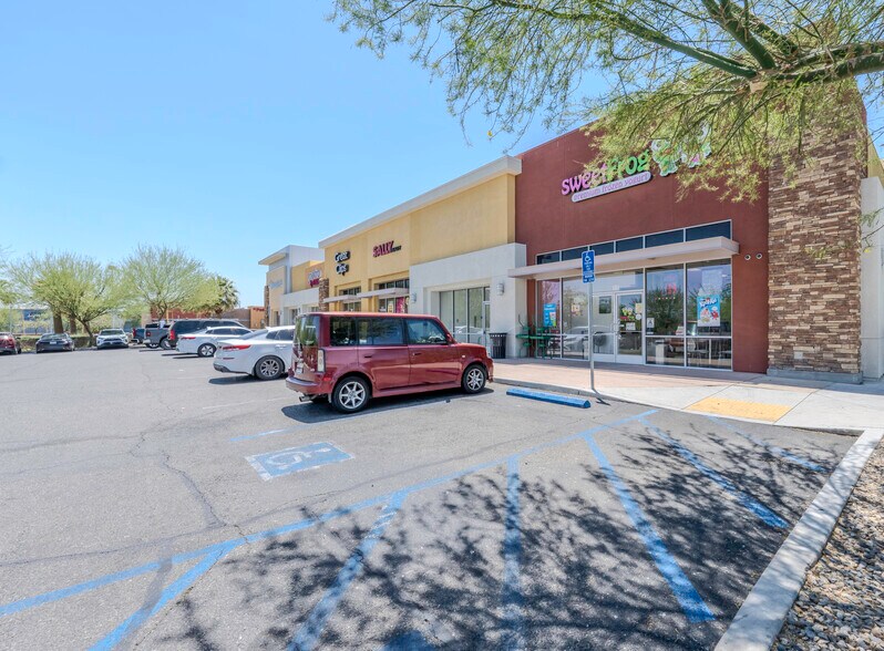12274 Palmdale Rd, Victorville, CA à louer - Photo de l’immeuble – Image 3 sur 30