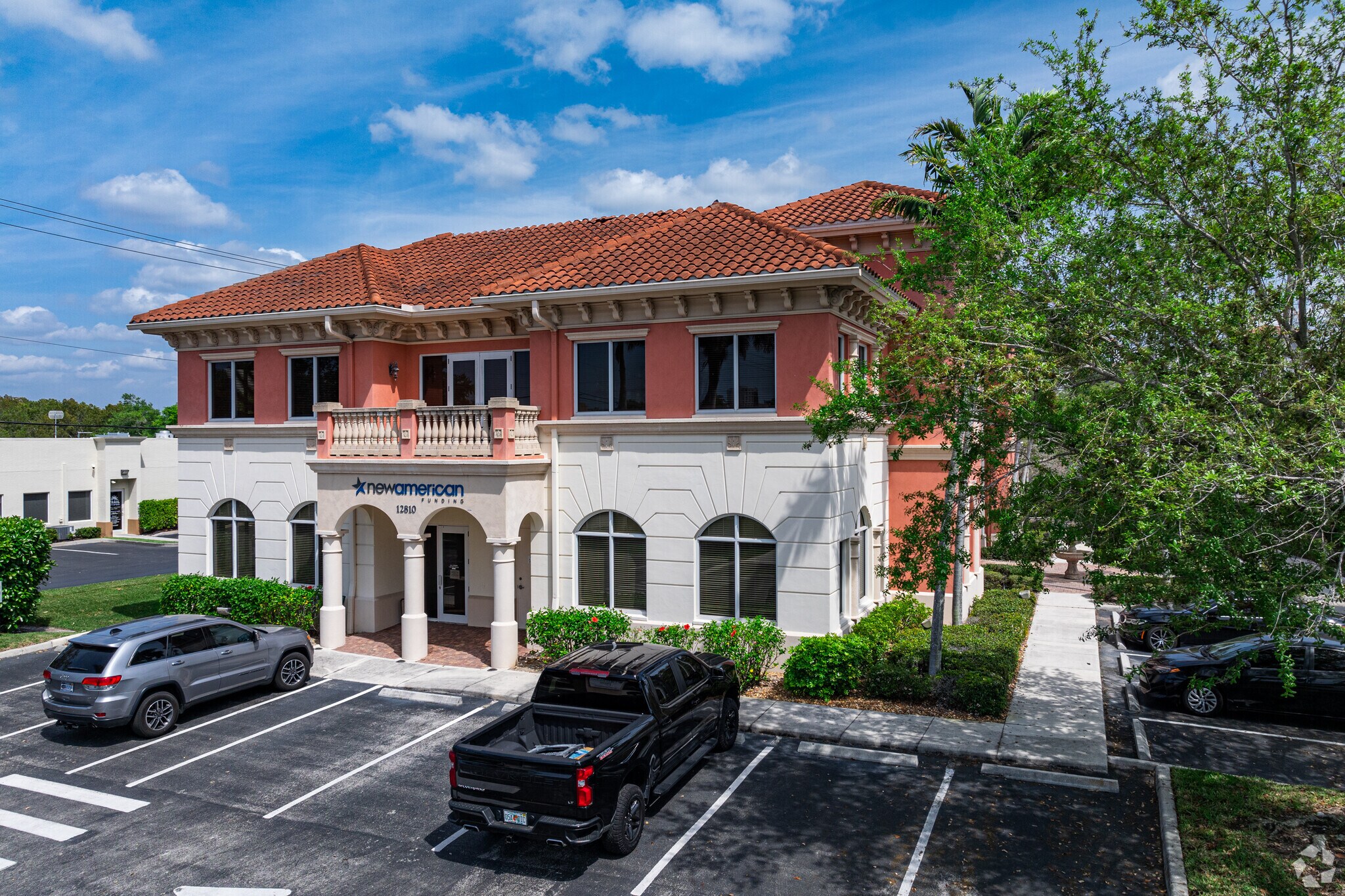 12810 Tamiami Trl N, Naples, FL à louer Photo principale– Image 1 sur 11