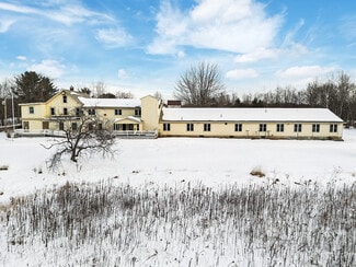 Plus de détails pour 457 Old Lewiston Rd, Winthrop, ME - Santé à vendre