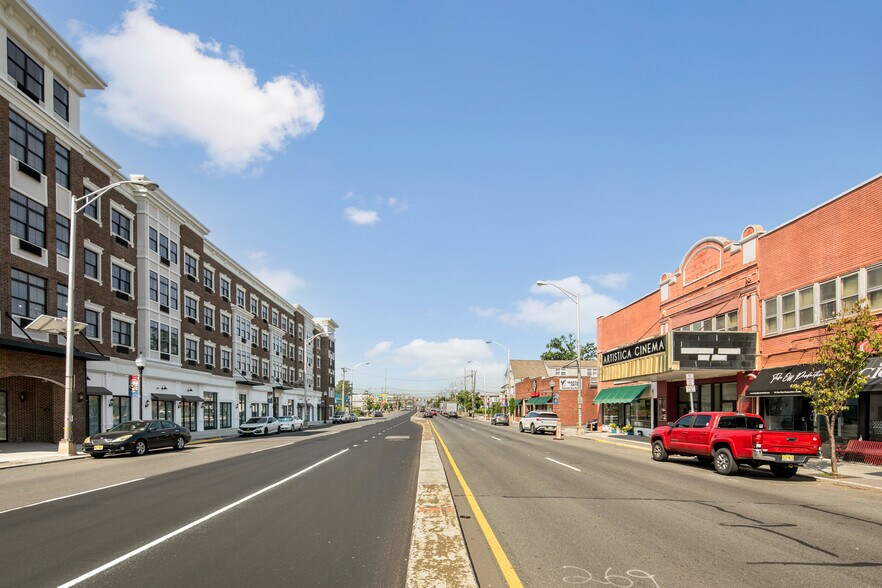 23-25 W Westfield Ave, Roselle Park, NJ à louer - Photo de l’immeuble – Image 3 sur 24