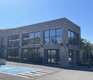 Plus de détails pour Local commercial à louer