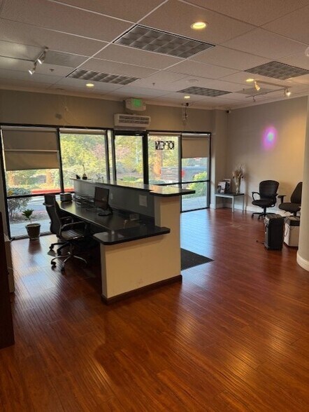 2050 Concourse Dr, San Jose, CA à vendre - Photo de l’immeuble – Image 2 sur 13