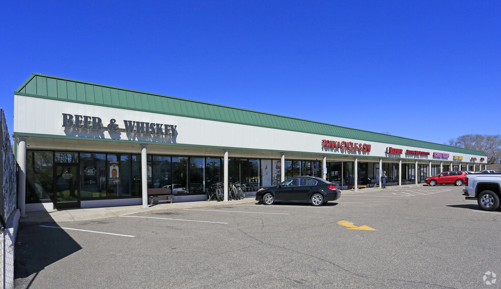 4-16 Shady Oak Rd, Hopkins, MN à louer - Photo de l’immeuble – Image 3 sur 11