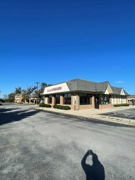 20551 S La Grange Rd, Frankfort, IL à louer - Photo de l’immeuble – Image 2 sur 6