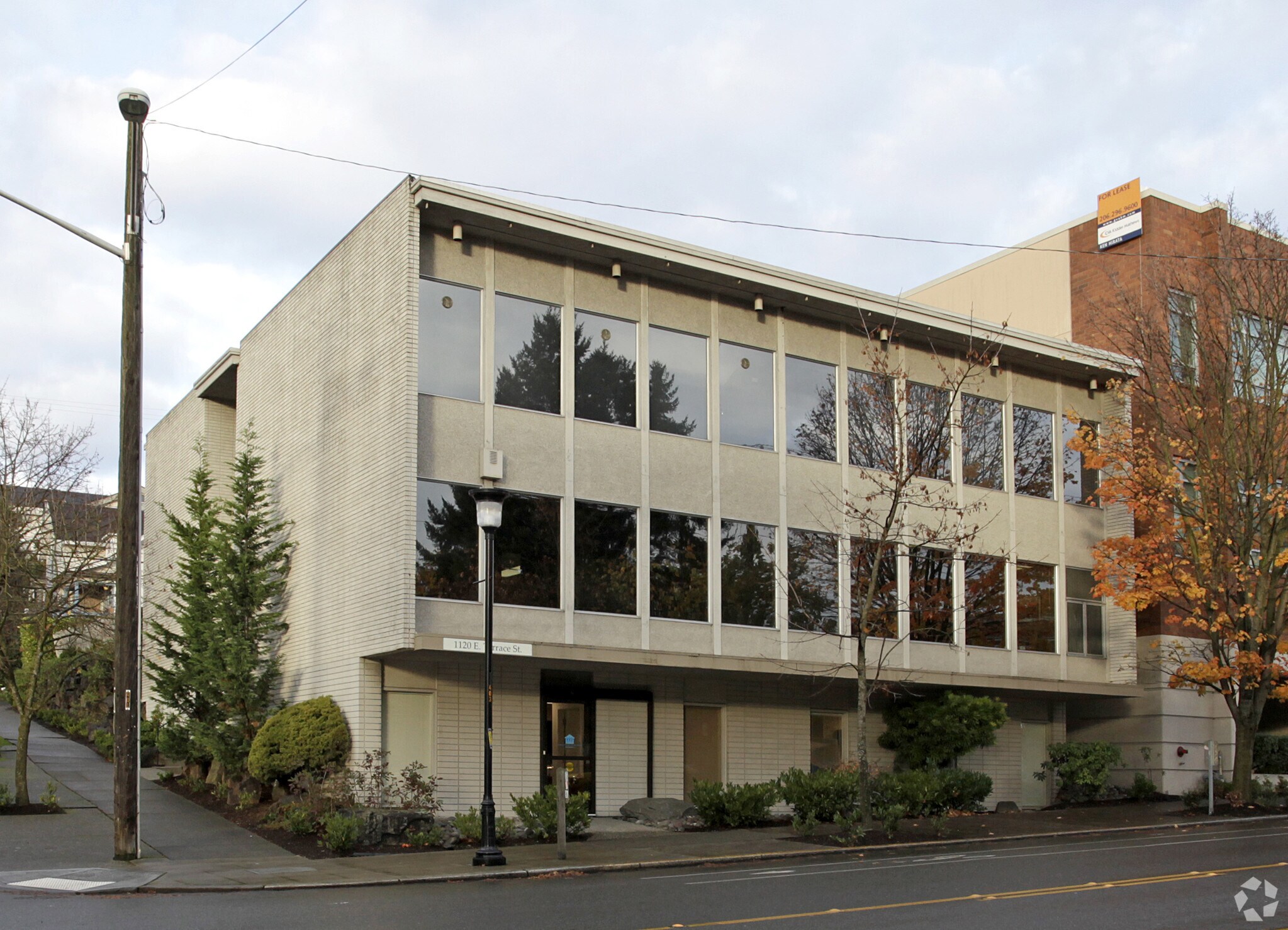 1120 E Terrace St, Seattle, WA à louer Photo principale– Image 1 sur 4