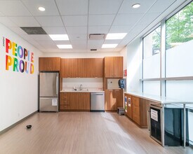 858 Beatty St, Vancouver, BC à louer Photo intérieure– Image 2 sur 4