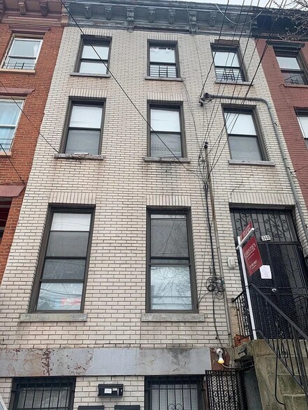 360 Pacific Ave, Jersey City, NJ à vendre - Photo de l’immeuble – Image 1 sur 10