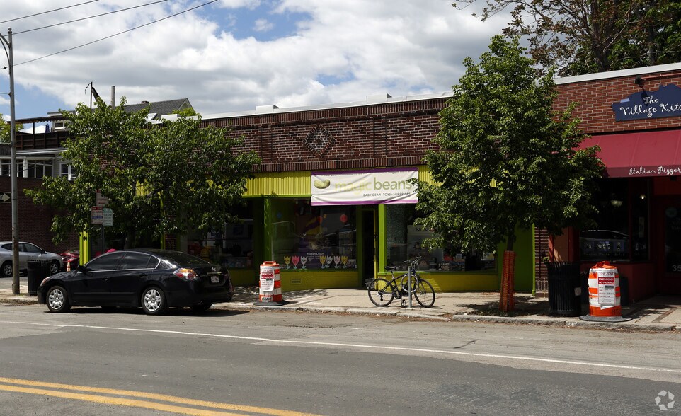 361 Huron Ave, Cambridge, MA à louer - Photo de l’immeuble – Image 2 sur 26