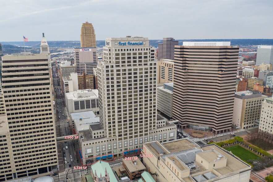255 E 5th St, Cincinnati, OH à louer - Photo de l’immeuble – Image 1 sur 10