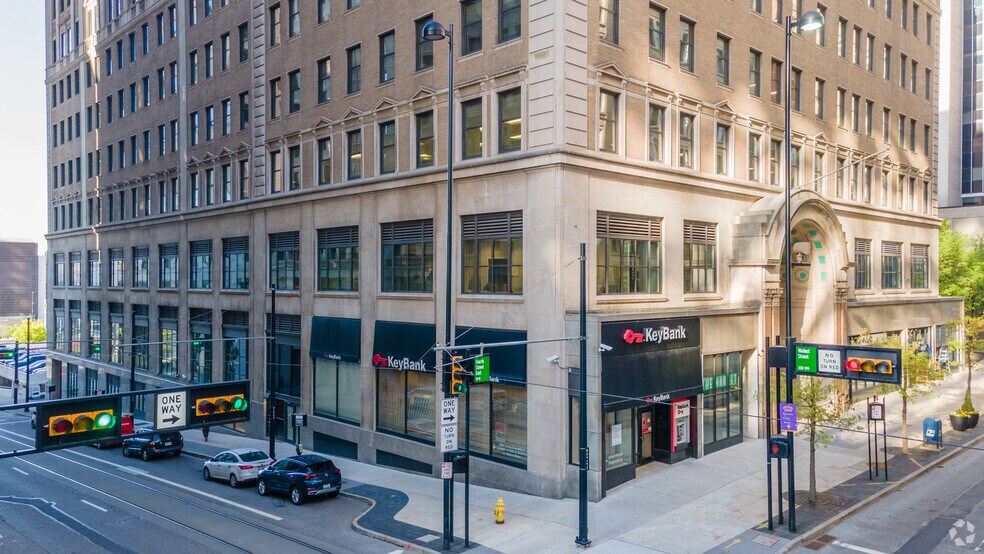 41-53 E 4th St, Cincinnati, OH à louer - Photo de l’immeuble – Image 1 sur 5