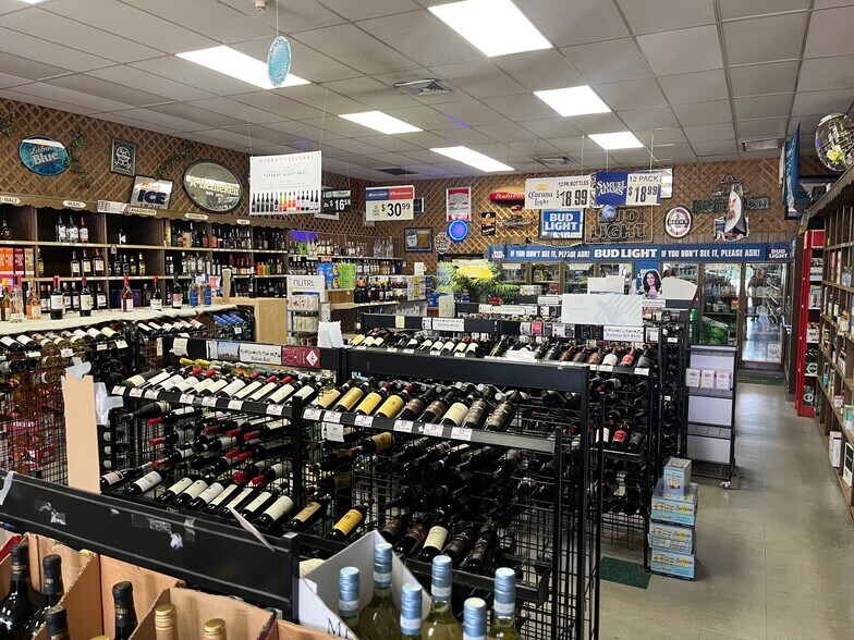 900-910 White Plains Rd, Trumbull, CT à louer - Photo de l’immeuble – Image 3 sur 15