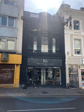 Plus de détails pour 129 Queens Rd, Brighton - Local commercial à louer