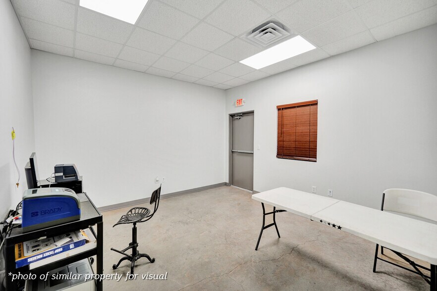 5915 W. County 135 rd, Midland, TX à vendre - Photo de l’immeuble – Image 2 sur 29