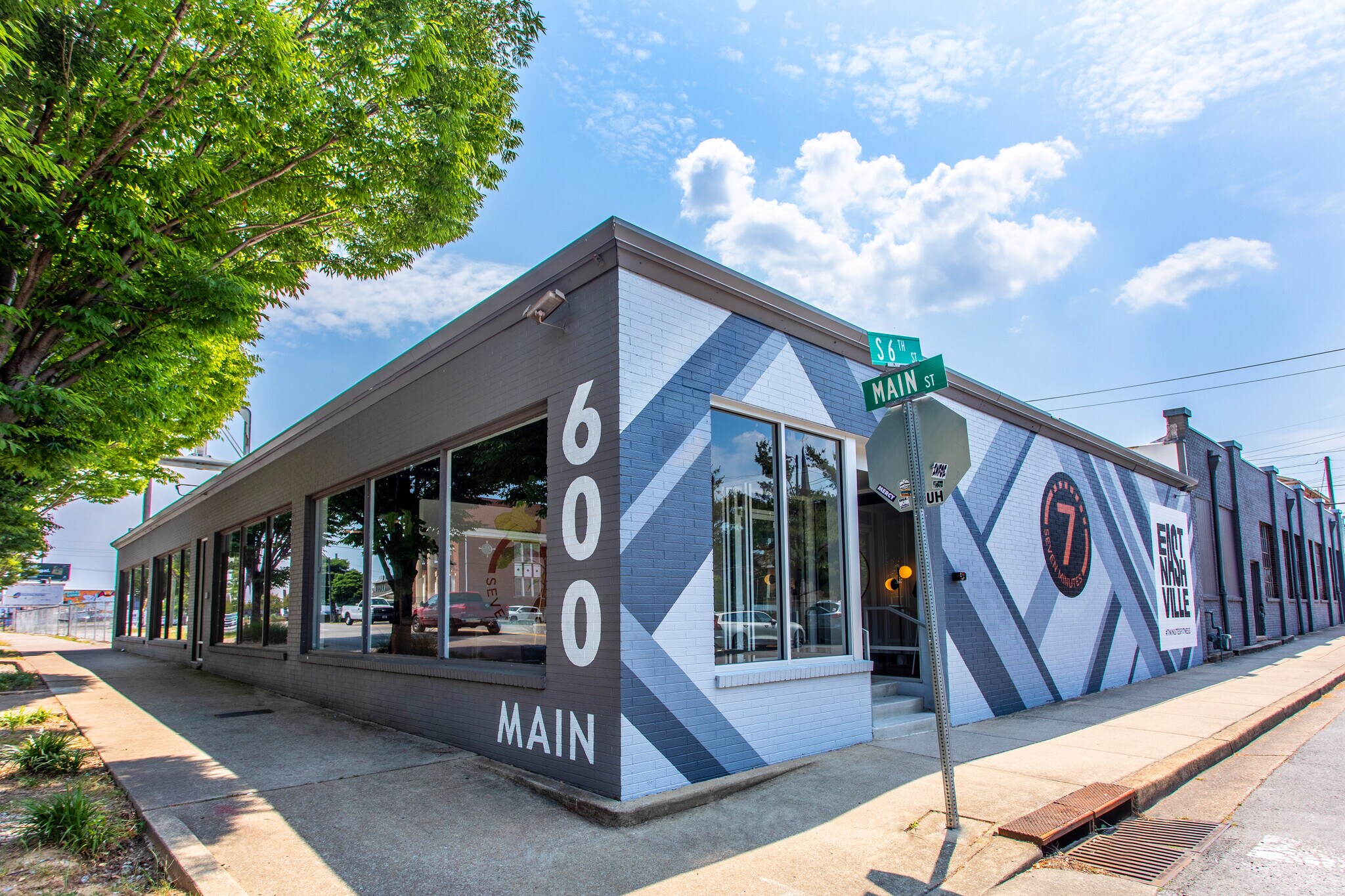 600 Main St, Nashville, TN à louer Photo principale– Image 1 sur 13