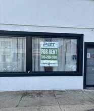 2426-2428 Grand Ave, Baldwin, NY à louer Photo intérieure– Image 2 sur 6