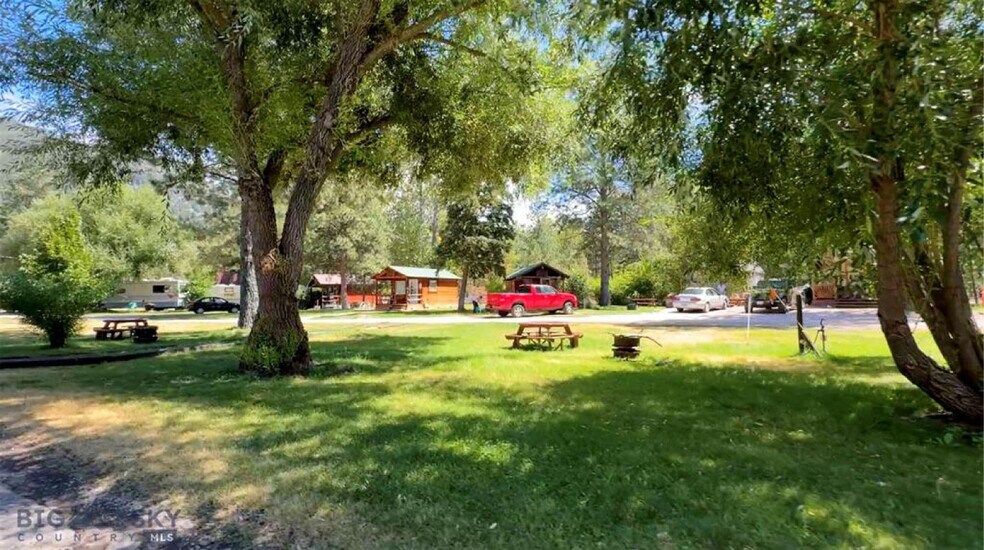 13505 Turah Rd, Missoula, MT à vendre - Photo de l’immeuble – Image 3 sur 10