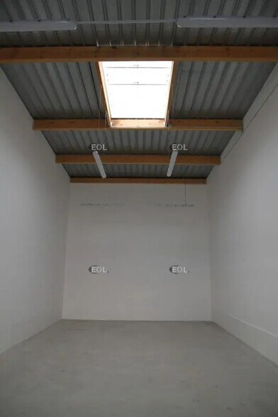 Industriel/Logistique dans Saint-Soupplets à vendre - Photo de l’immeuble – Image 2 sur 3