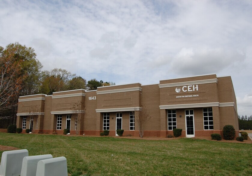 1643 Campus Park Dr, Monroe, NC à louer - Photo de l’immeuble – Image 2 sur 4