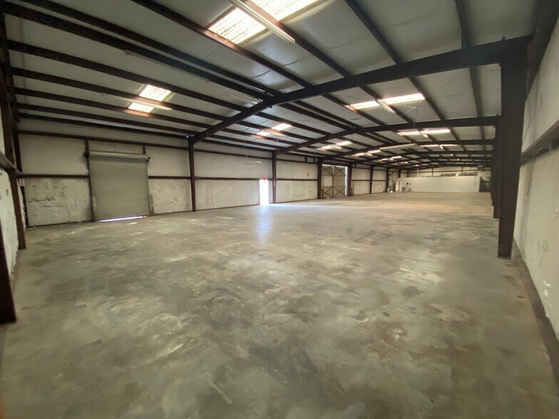 1646 Oakbrook Dr, Gainesville, GA à louer - Photo intérieure – Image 3 sur 4