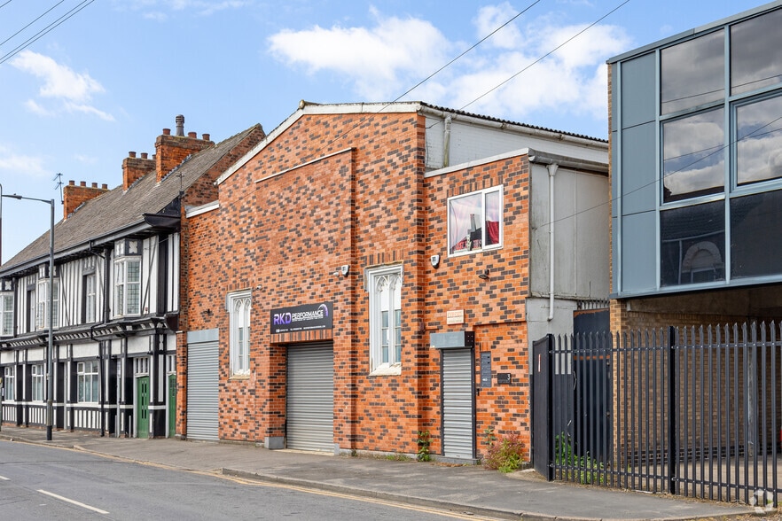 3 Dansom Lane South, Hull à louer - Photo de l’immeuble – Image 2 sur 2