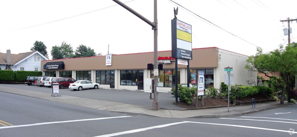 3004-3016 NE Broadway St, Portland, OR à vendre - Photo de l’immeuble – Image 2 sur 14
