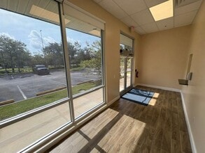 6480 20th St, Vero Beach, FL à louer Photo intérieure– Image 1 sur 9