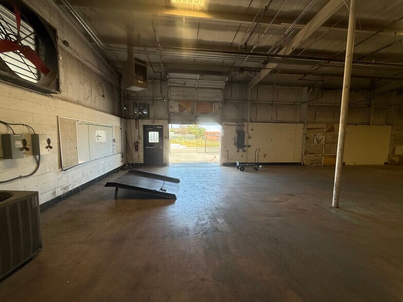 911 N Frio St, San Antonio, TX à louer - Photo de l’immeuble – Image 3 sur 37