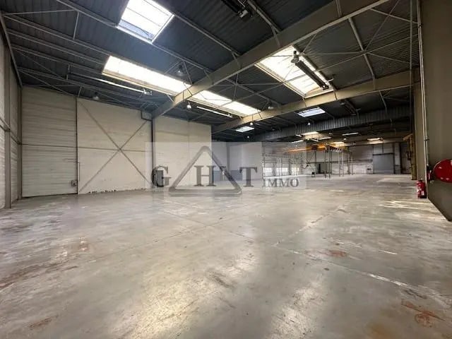 Bureau dans Lisses à louer - Photo intérieure – Image 2 sur 17