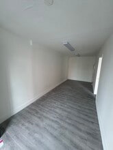 7403 NW 7th St, Miami, FL à louer Photo intérieure– Image 1 sur 4