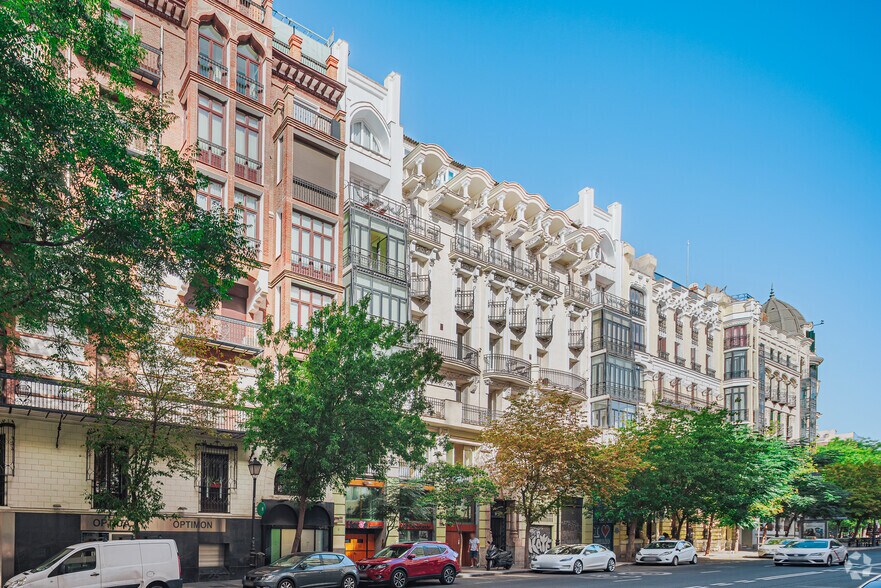 Calle de Francisco de Rojas, 9, Madrid, Madrid à louer - Photo de l’immeuble – Image 1 sur 8