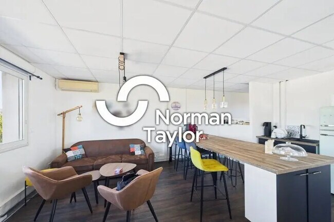 Plus de détails pour Bureau à vendre