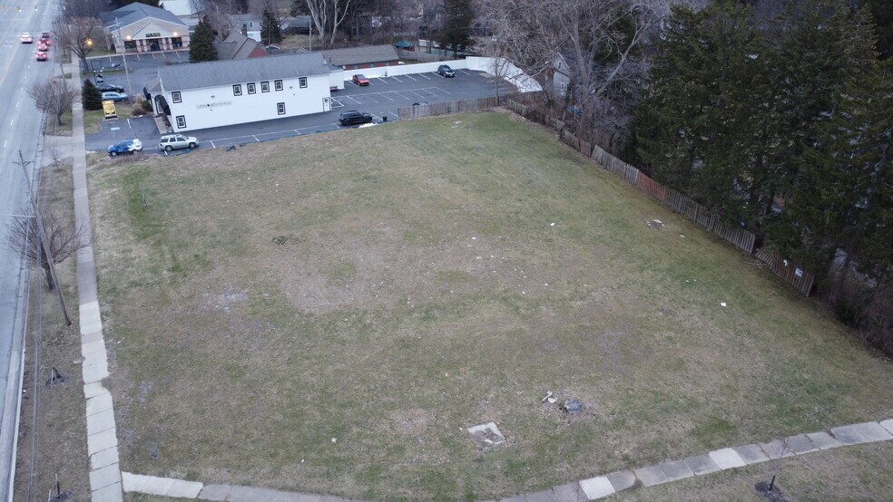 7530 Mentor Ave, Mentor, OH à vendre - Aérien – Image 1 sur 5