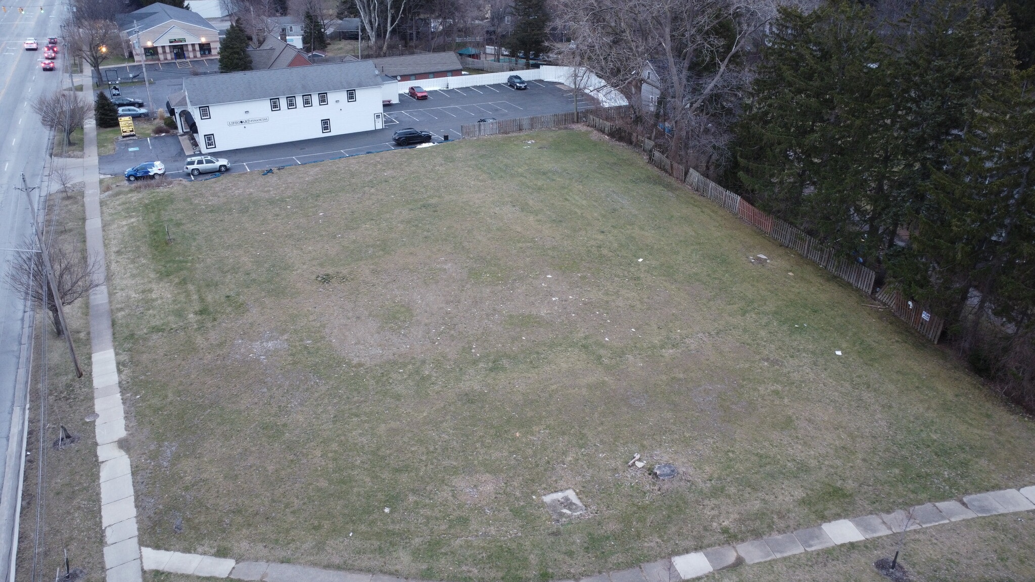 7530 Mentor Ave, Mentor, OH à vendre Aérien– Image 1 sur 6