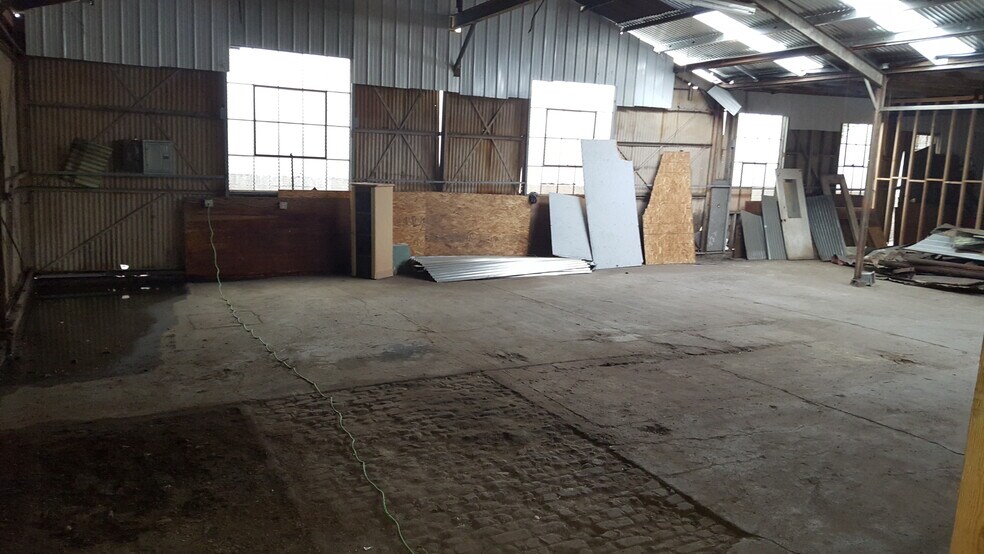 3407 Slauson Ave, Maywood, CA à louer - Photo intérieure – Image 2 sur 25
