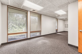 100 Cross Keys Office Park, Fairport, NY à louer Photo intérieure– Image 1 sur 6