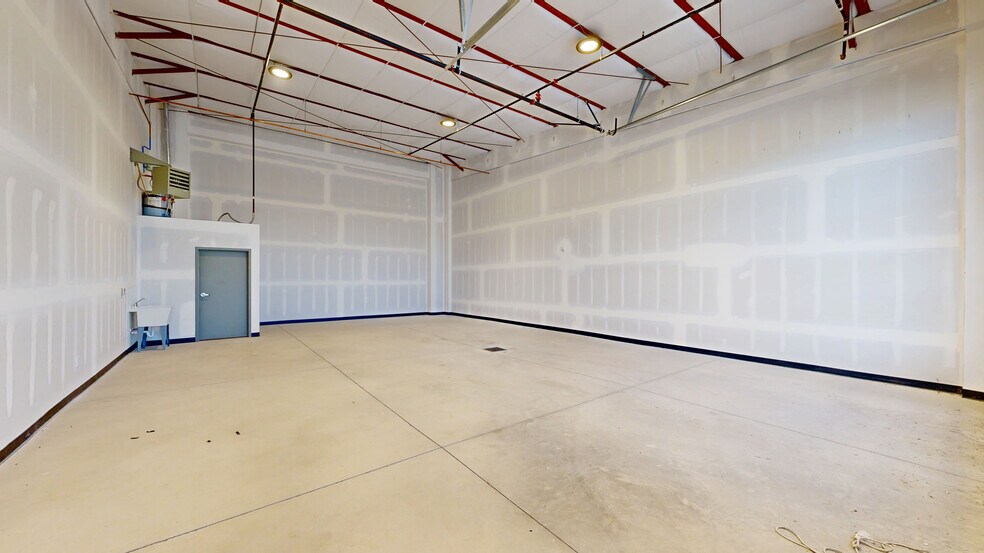 3747 W Parkway Blvd, West Valley City, UT à louer - Numérisation 3D Matterport – Image 3 sur 25