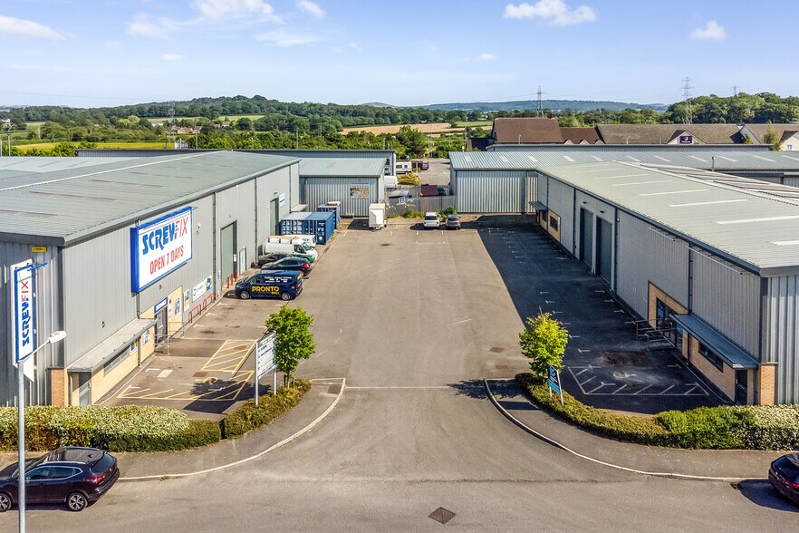 Marshall Way, Frome à vendre - Photo de l’immeuble – Image 2 sur 8