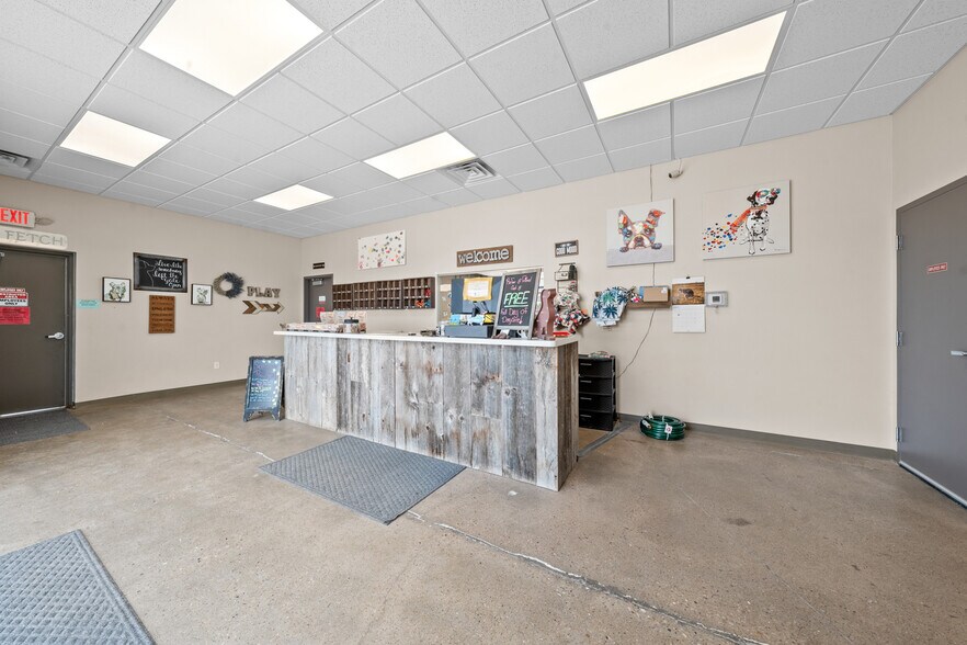 1129 W Fond Du Lac St, Ripon, WI à vendre - Photo de l’immeuble – Image 2 sur 24