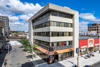 Plus de détails pour 22 King St W, Oshawa, ON - Bureau à vendre