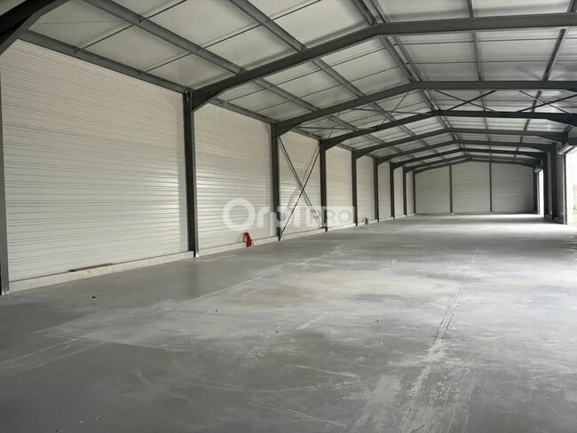 Plus de détails pour Local commercial à louer