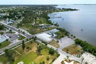 2 Buchans Lndg, Englewood, FL à louer Photo intérieure– Image 1 sur 6