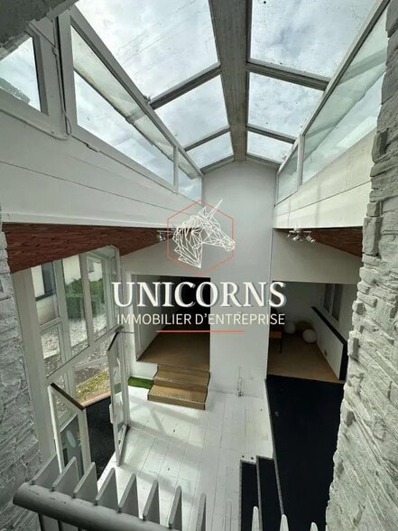 Bureau dans PORTET-SUR-GARONNE à louer - Photo intérieure – Image 2 sur 4