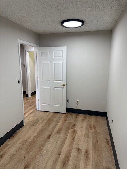 10841 Kingston Pike, Knoxville, TN à louer - Photo intérieure – Image 3 sur 20