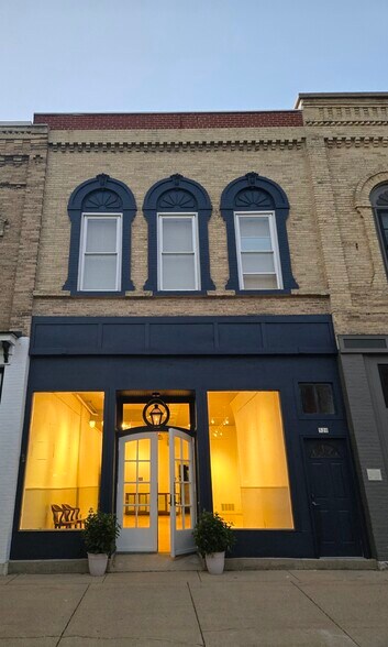 522 W Water St, Princeton, WI à louer - Photo de l’immeuble – Image 3 sur 6