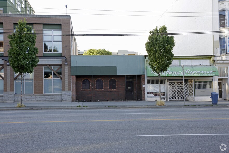 541 Hastings St E, Vancouver, BC à vendre - Photo de l’immeuble – Image 1 sur 3